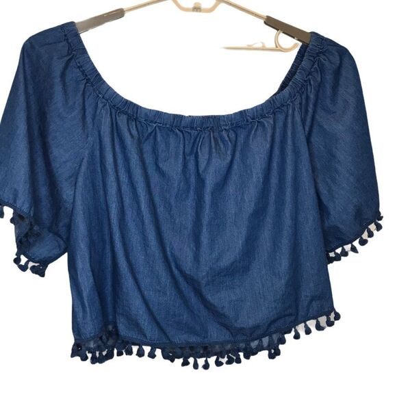 ELOQUII Blue Off Shoulder Chambray Top Plus sz 28 - Picture 2 of 7